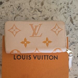 Louis Vuitton LIMITED EDITION Empreinte leather - "By The Pool" collection